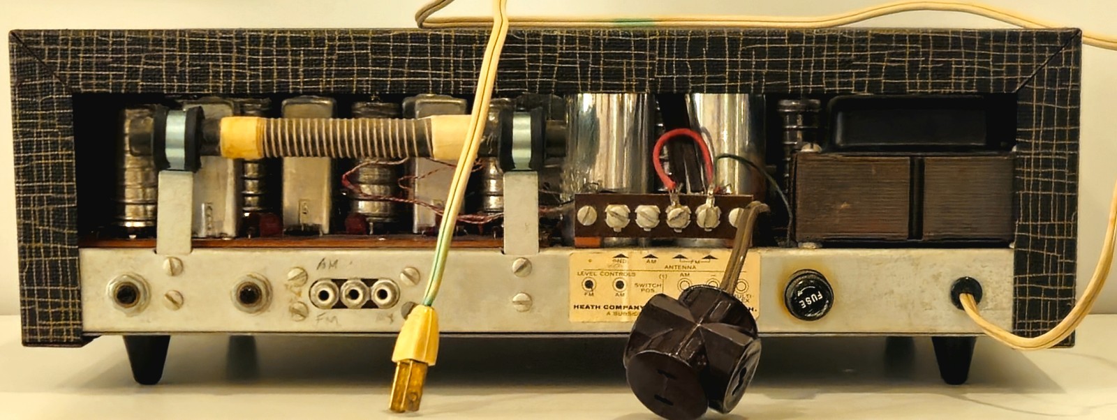 Vintage Heathkit PT-1 Tube AM/FM Tuner Tested Working Multiplex Output Hi-Fi