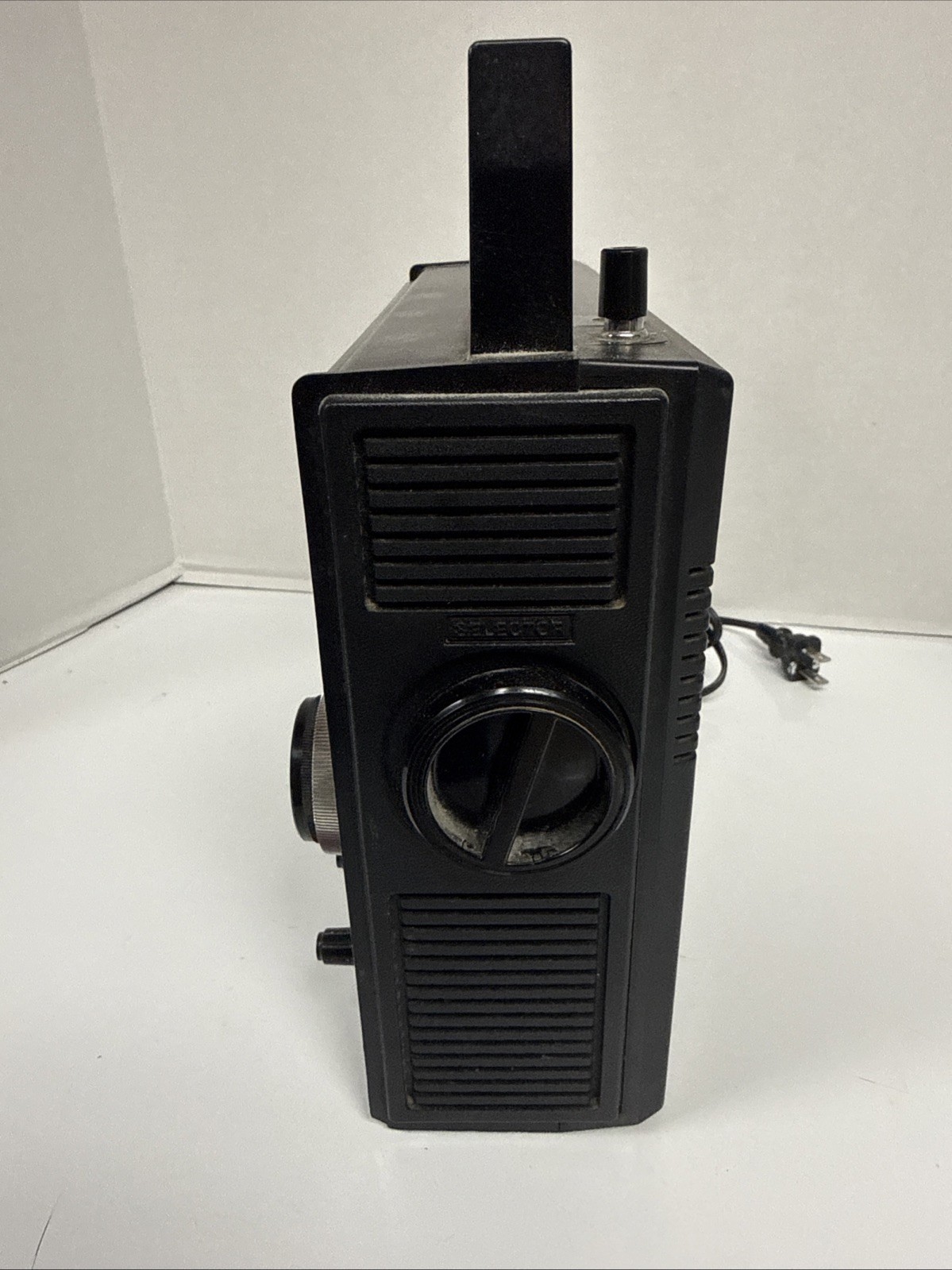 VTG REALISTIC RADIO SHACK AM/FM DX-66 AIR/SW MONITOR MODEL 12-767 TESTED-WORKS