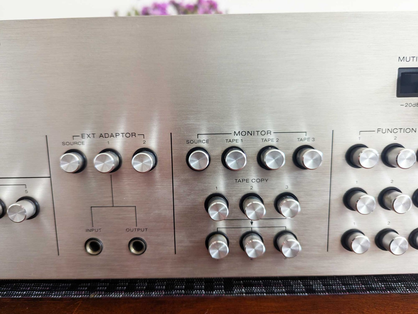 Sony SB-5335 Audio Selector: Input/Tape/Phono, 3 Amps, 5 Speakers, Clean Work!