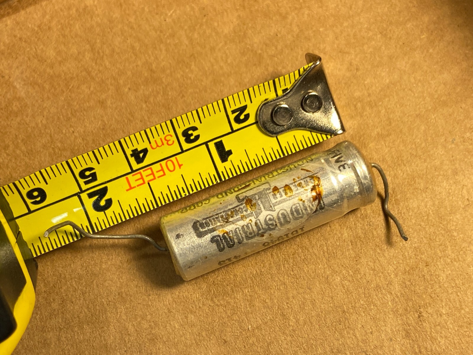 Pair Vintage 50s ICC Royalitic 200 uf 50v Metal Tube Amp Axial Capacitors TESTED