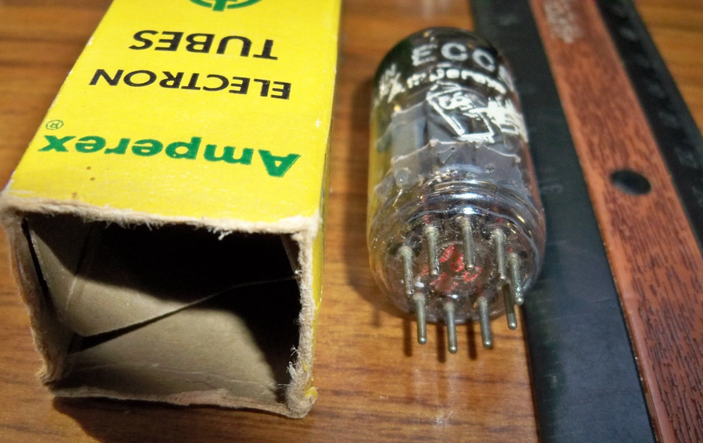 Strong NOS AMPEREX BUGLE BOY 6GM8 / ECC86 Tube