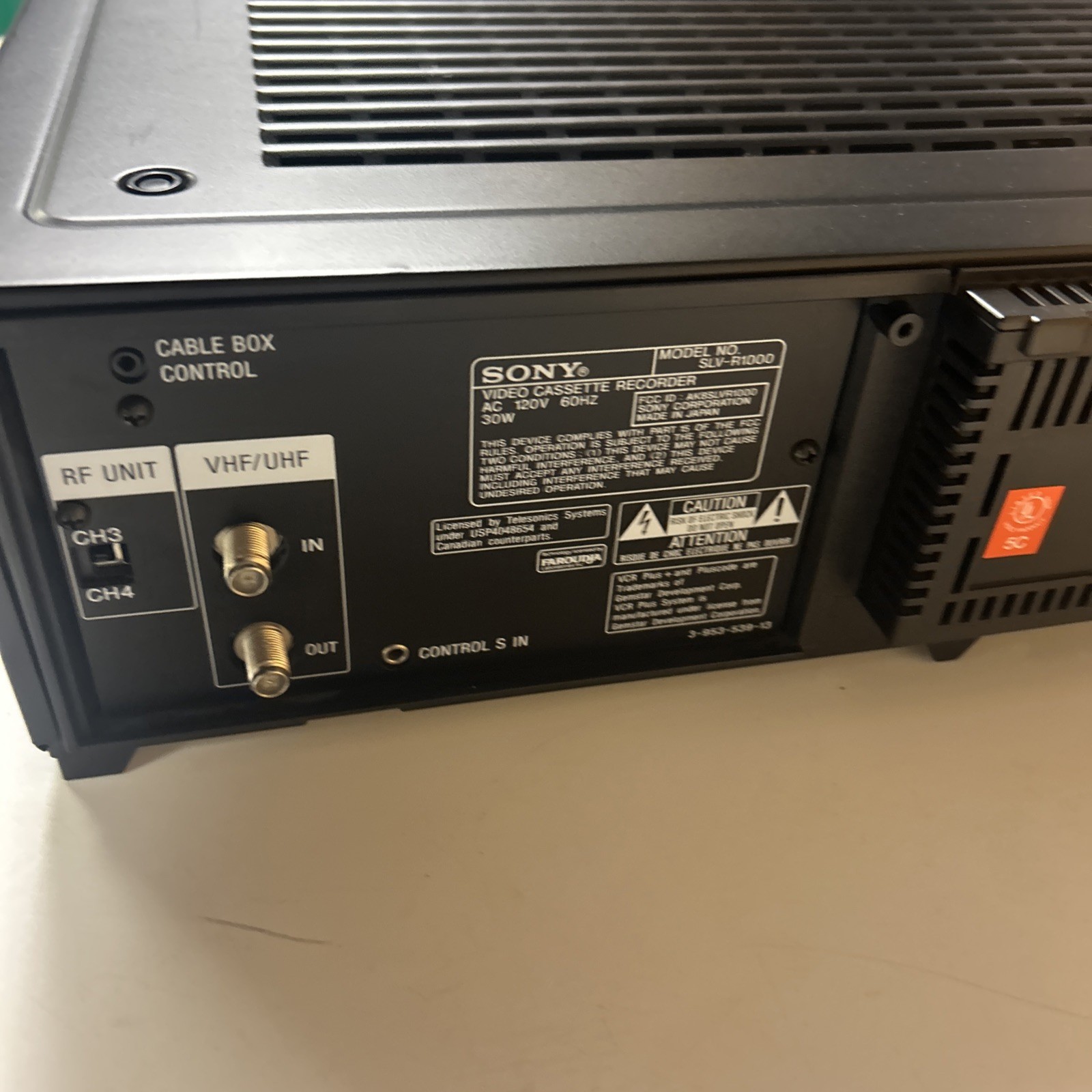 Sony SLV-R1000 VERY CLEAN WITH REMOTE AND ALL CABLES – Hi-Fi Stereo