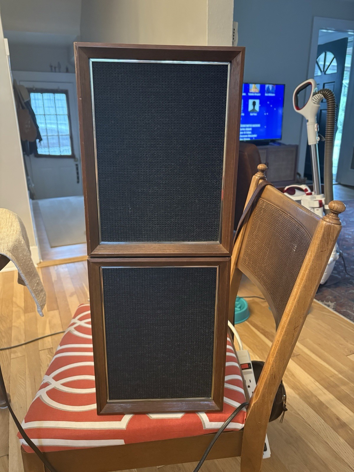 Vintage Panasonic Speakers System. Model RE-7070. Both Work And Sound Great