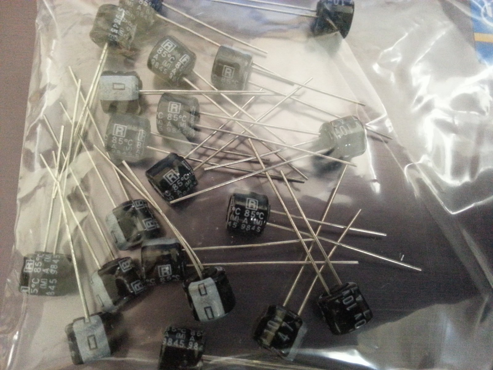 LOT OF 40 NEW RUBYCON 10v 47uf JAPAN CAPACITORS FOR AUDIO!
