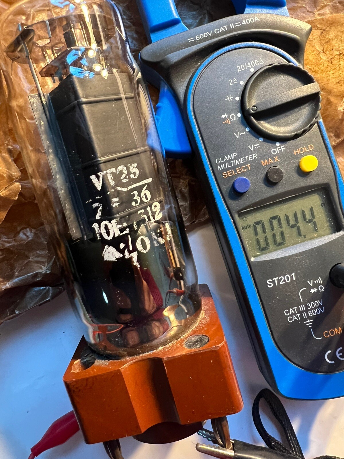One Tube DET25 VT25 Larger Triode Output From Military Reserves Poss GEC Valve