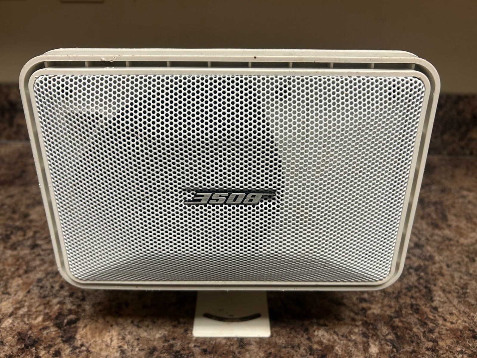 1 BOSE MODEL 101 MUSIC MONITOR INDOOR OUTDOOR WEATHERPROOF SPEAKER WHITE TESTED