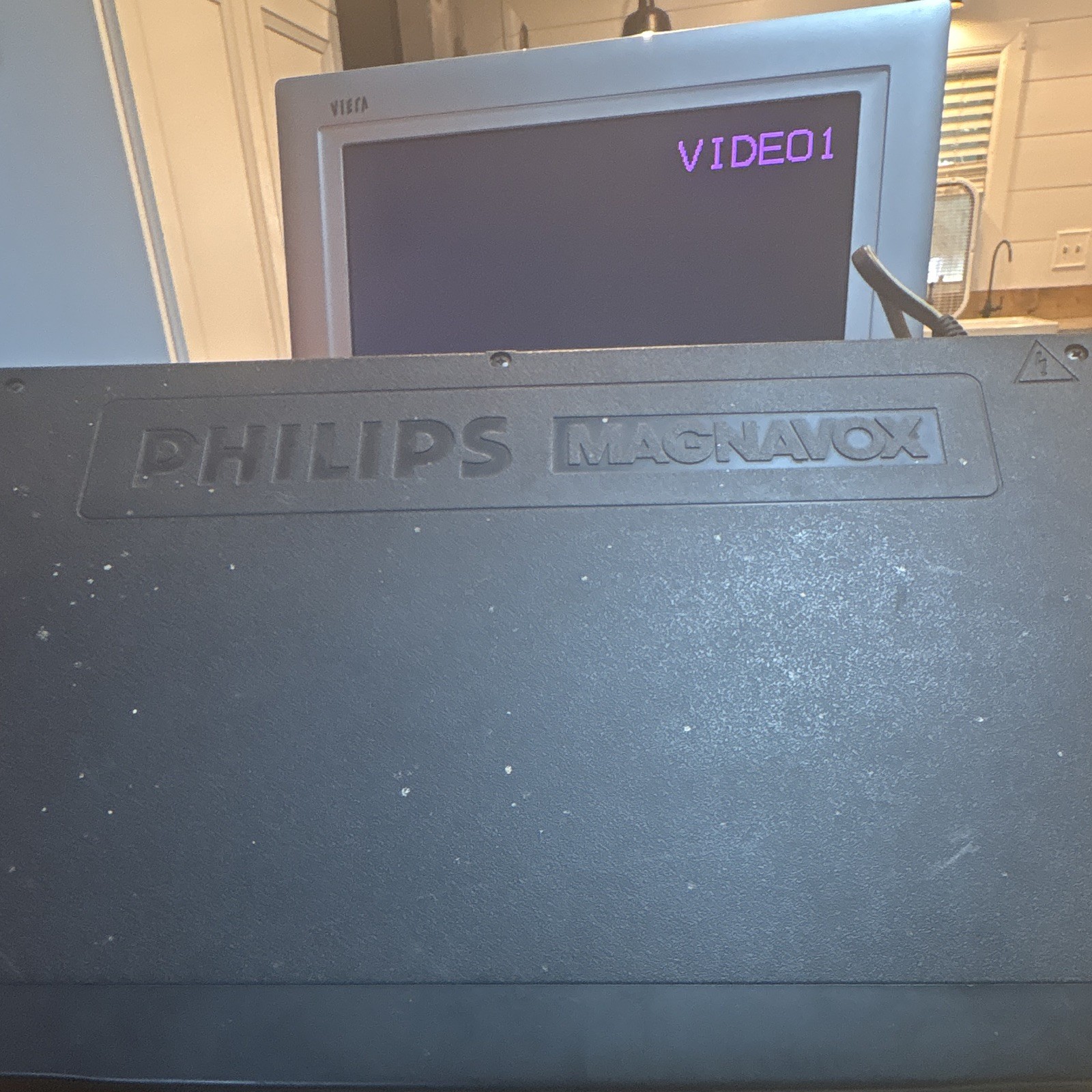 Philips Magnavox VRA332AT23 4-Head VHS VCR Video Cassette Recorder