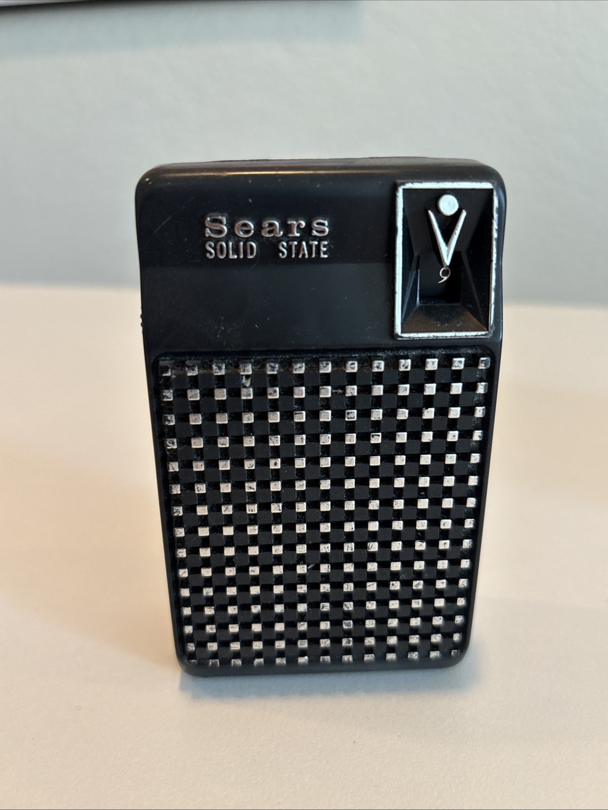 Vintage Sears Silvertone Solid State Portable Radio – Black – WORKS
