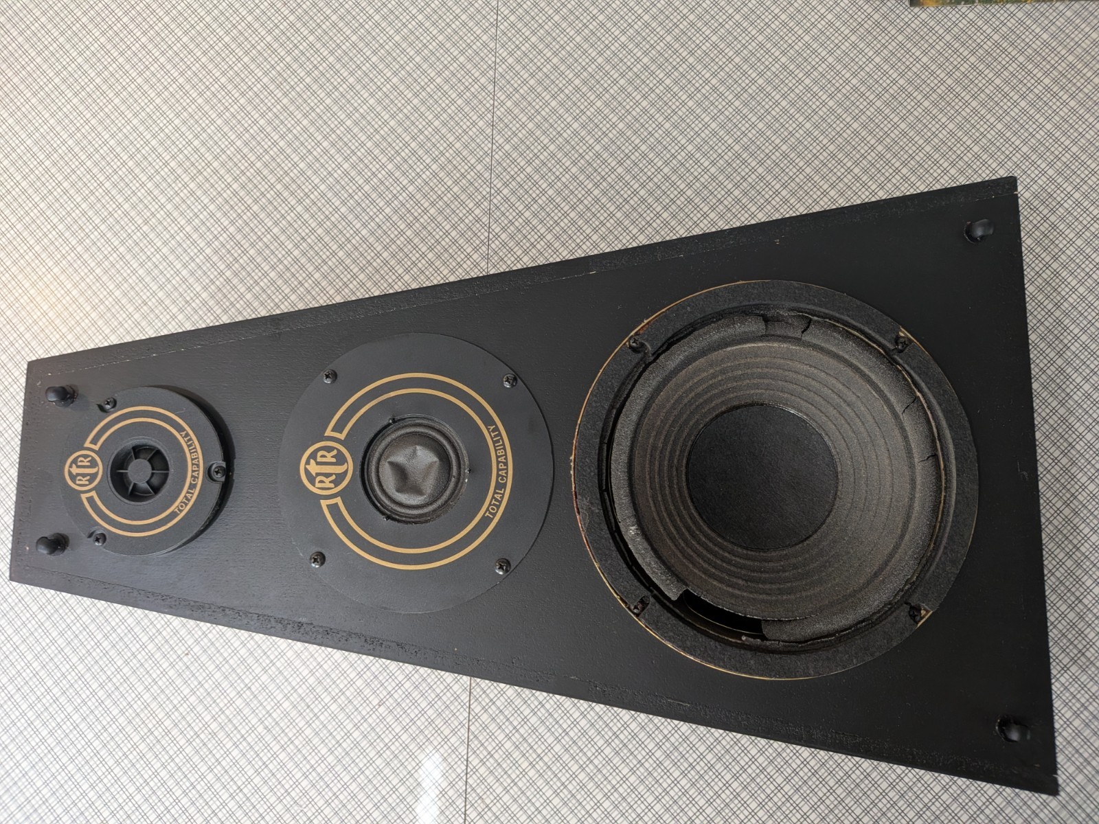 Very Rare RTR PS-1 Vintage Pyramid Speakers – Work but need refoamed
