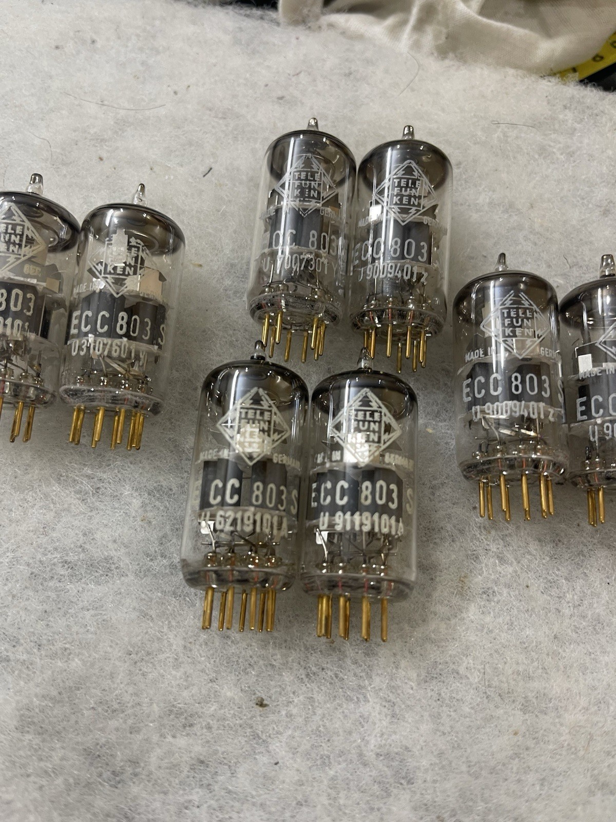 Telefunken ECC803S 12ax7 E83CC ec83 Gold Pins NOS NIB One Matched Pair