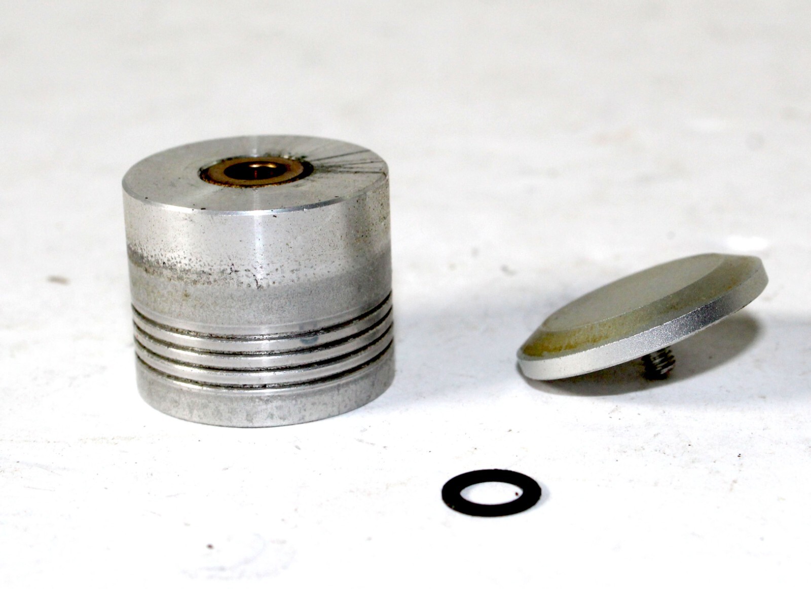 TASCAM MODEL 32 LAPPING ROLLER ASSEMBLY 5504839000