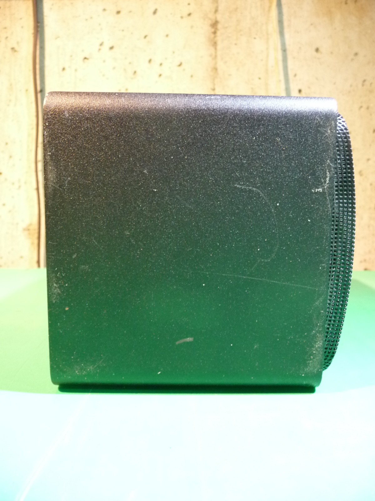 Radio Shack Optimus Pro 7AV Black Bookshelf Speaker 40-2066
