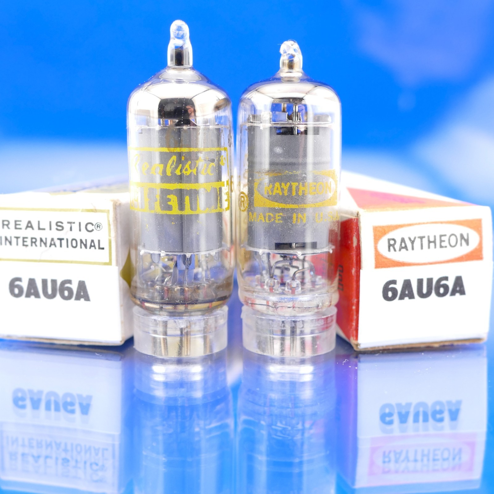 Two 6AU6A Tubes RAYTHEON REALISTIC GM[%]: 84 86 EM[%]: 85 86 AMPLITEX