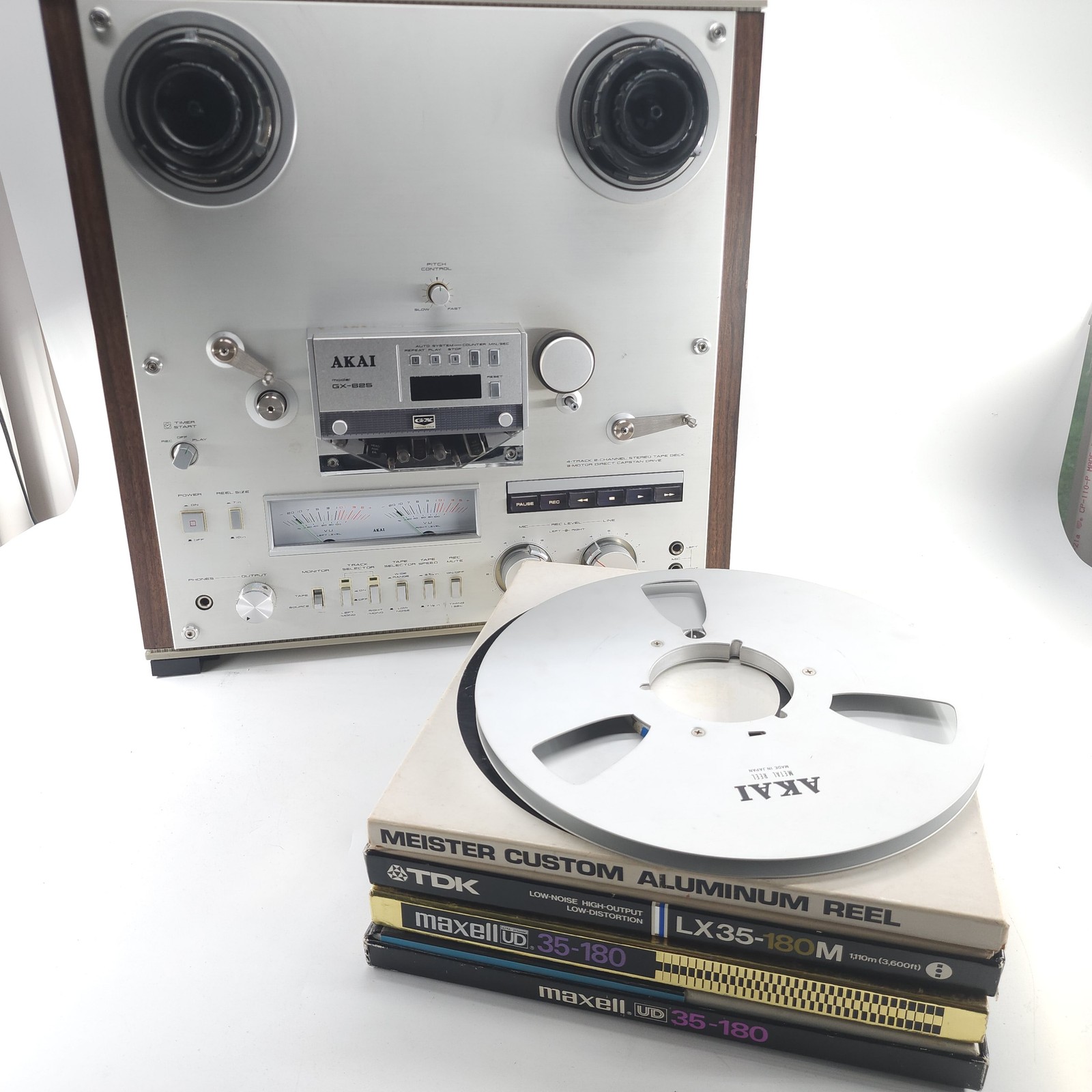 AKAI GX-625 REEL TO REEL TAPE DECK Rare Vintage BUNDLE, Excellent