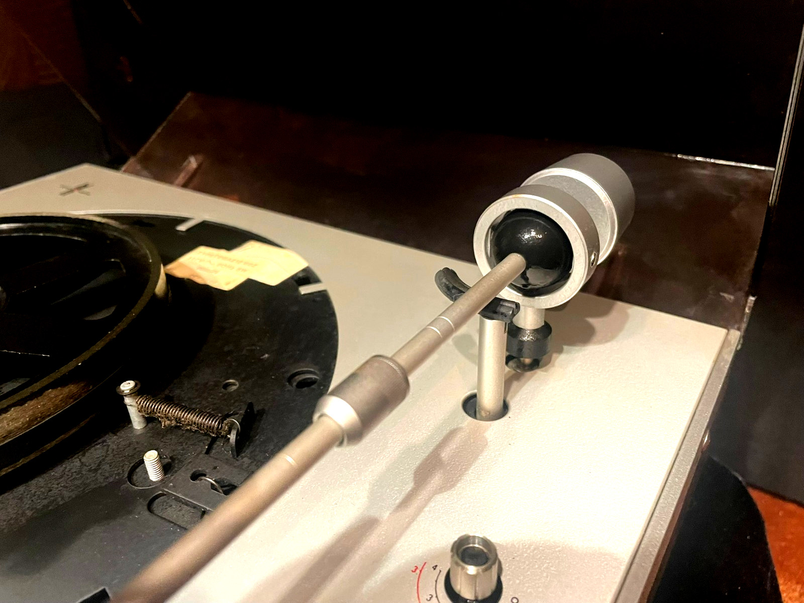 Philips GA- 212 Turntable. New Ortofon Omega 1eOne Owner. Very Good