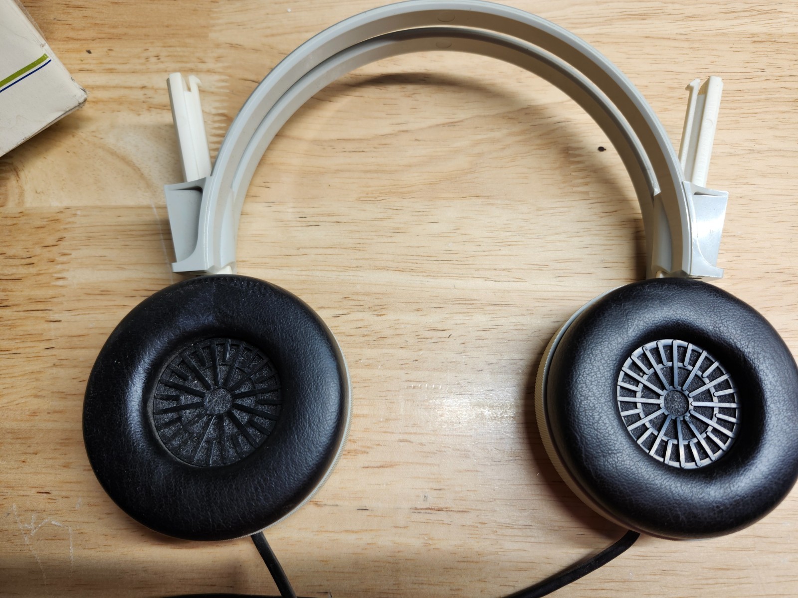 Vintage LESLIE Stereophones W2 Open Air High Fidelity Headphones w/Box TESTED