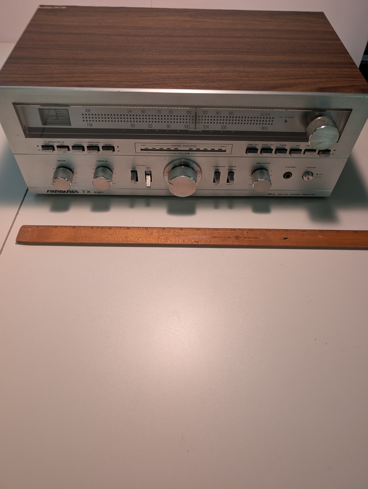 Vintage Soundesign TX 5160 AM/FM Stereo Receiver Wooden Corded 120-W Compact