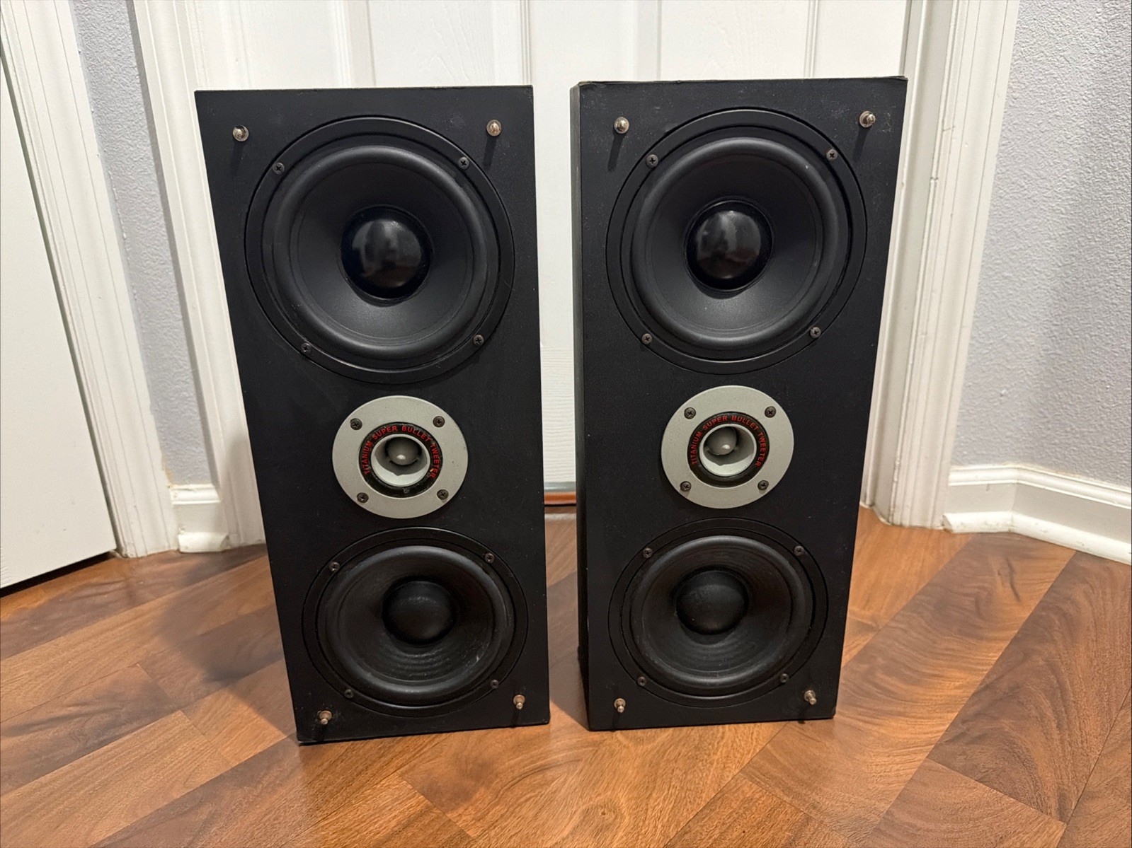 Pair Speakers (Unbranded)