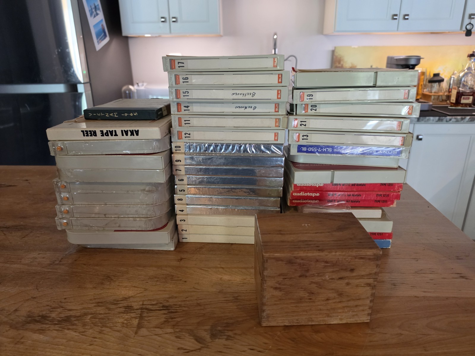 Akia GX-280D Reel to Reel with Rare Cover and OG reel and Tapes