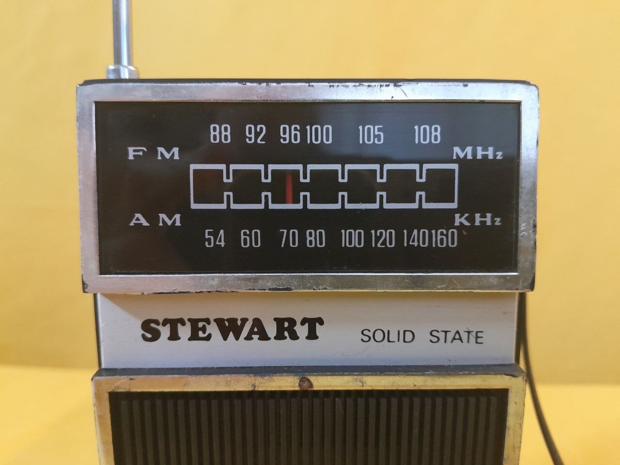Vintage Stewart AM FM Solid State Portable Radio Model TR-1 Transistor RD6