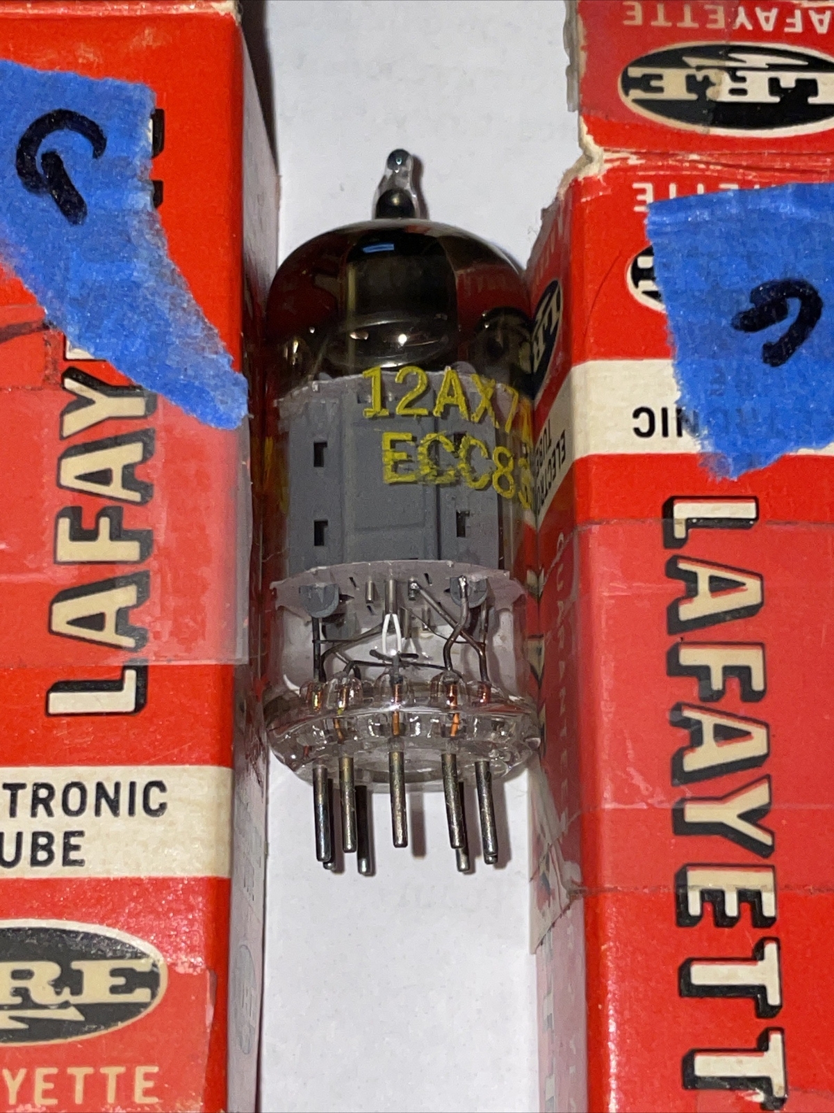 12AT7 7025 6HL8 Vacuum Tube- Raytheon RCA Lafayette tested good 12AX7A electron