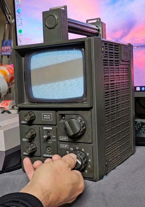 Vintage Panasonic Ranger 505 Analog TV Portable Military Style Working