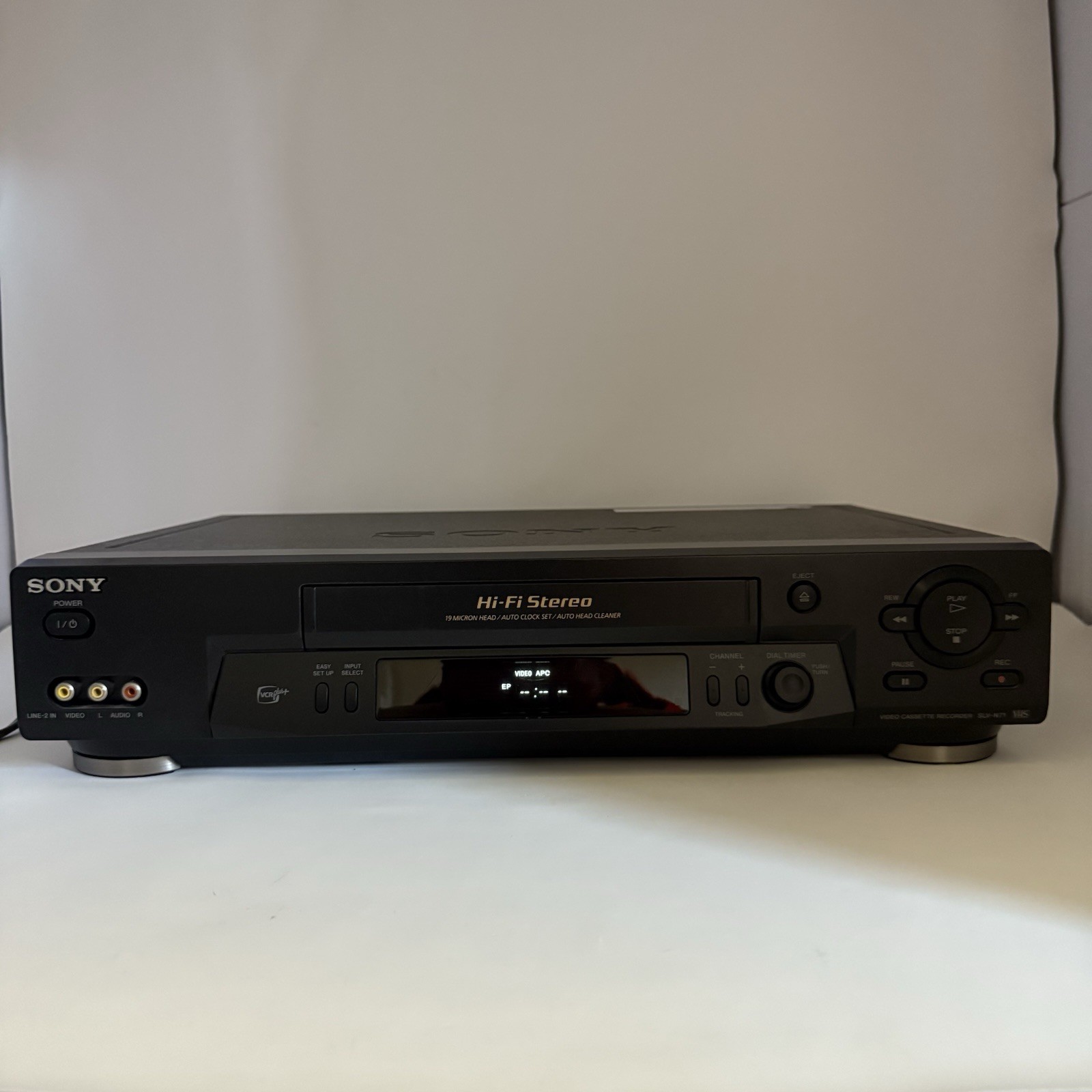 Sony SLV-N71 VHS Video Cassette Player Recorder VCR HiFi No Remote 19 Mic Tested