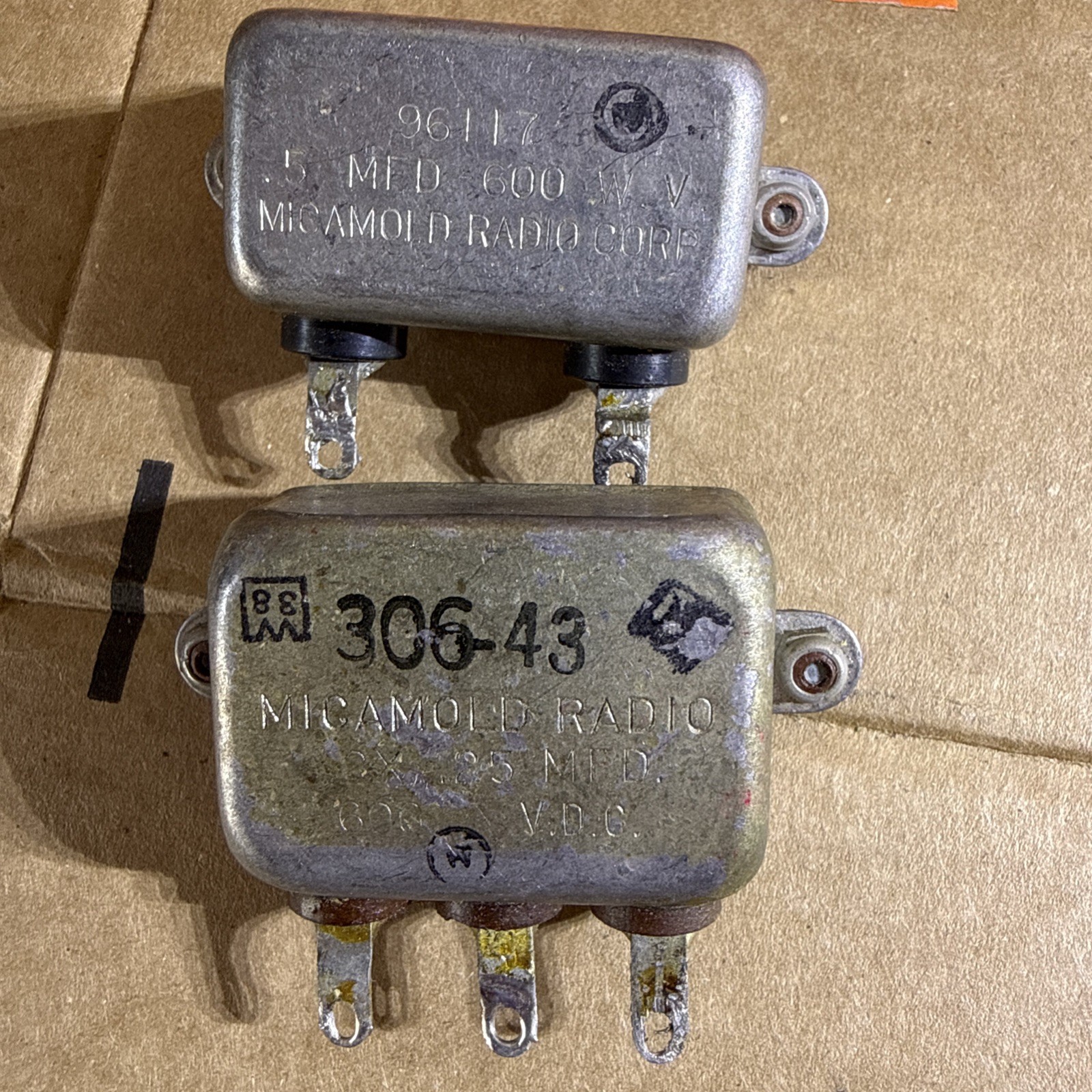 VINTAGE OIL CAPACITORS VDC MIKAMOLD, SPRAGUE, GE, ELECTRICAL UTILITIES CO.
