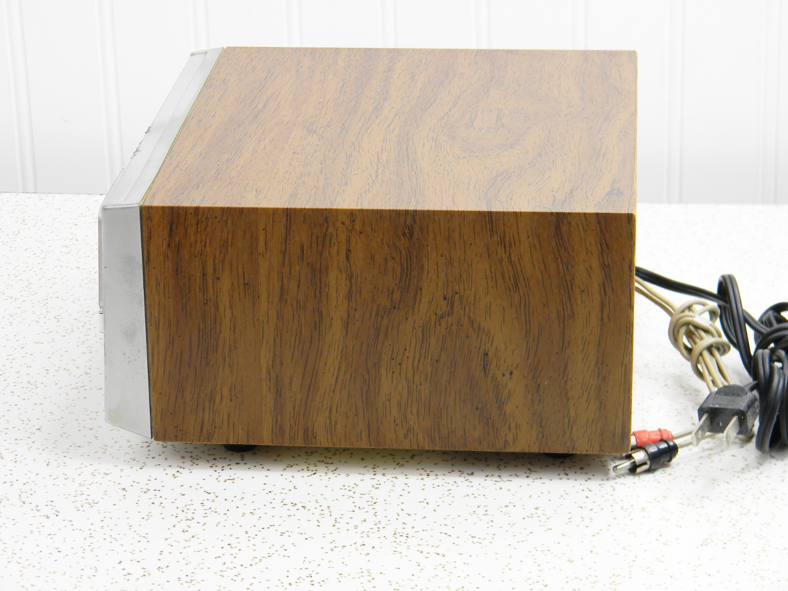 Soundesign Model 477 Stereo 8 Track Player Deck – Vintage Wood Grain PARTS ONLY