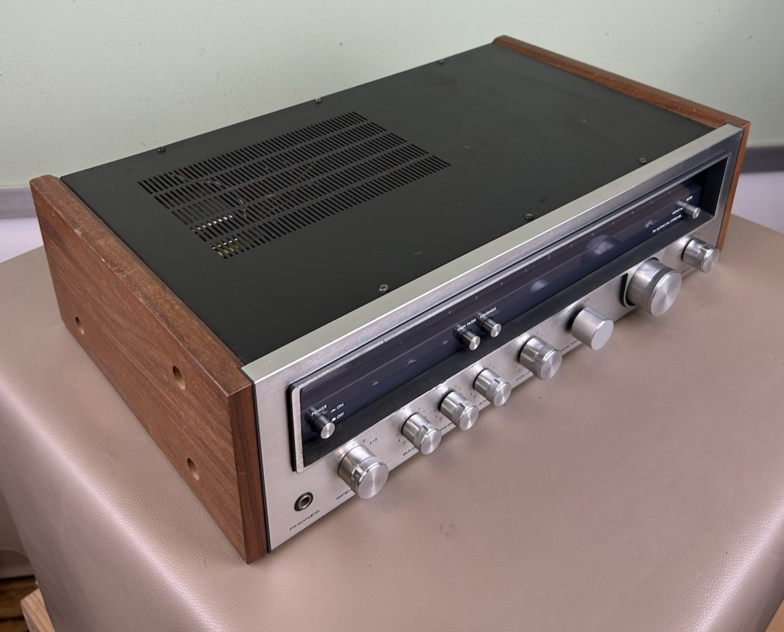 KENWOOD KR-3600 STEREO RECEIVER