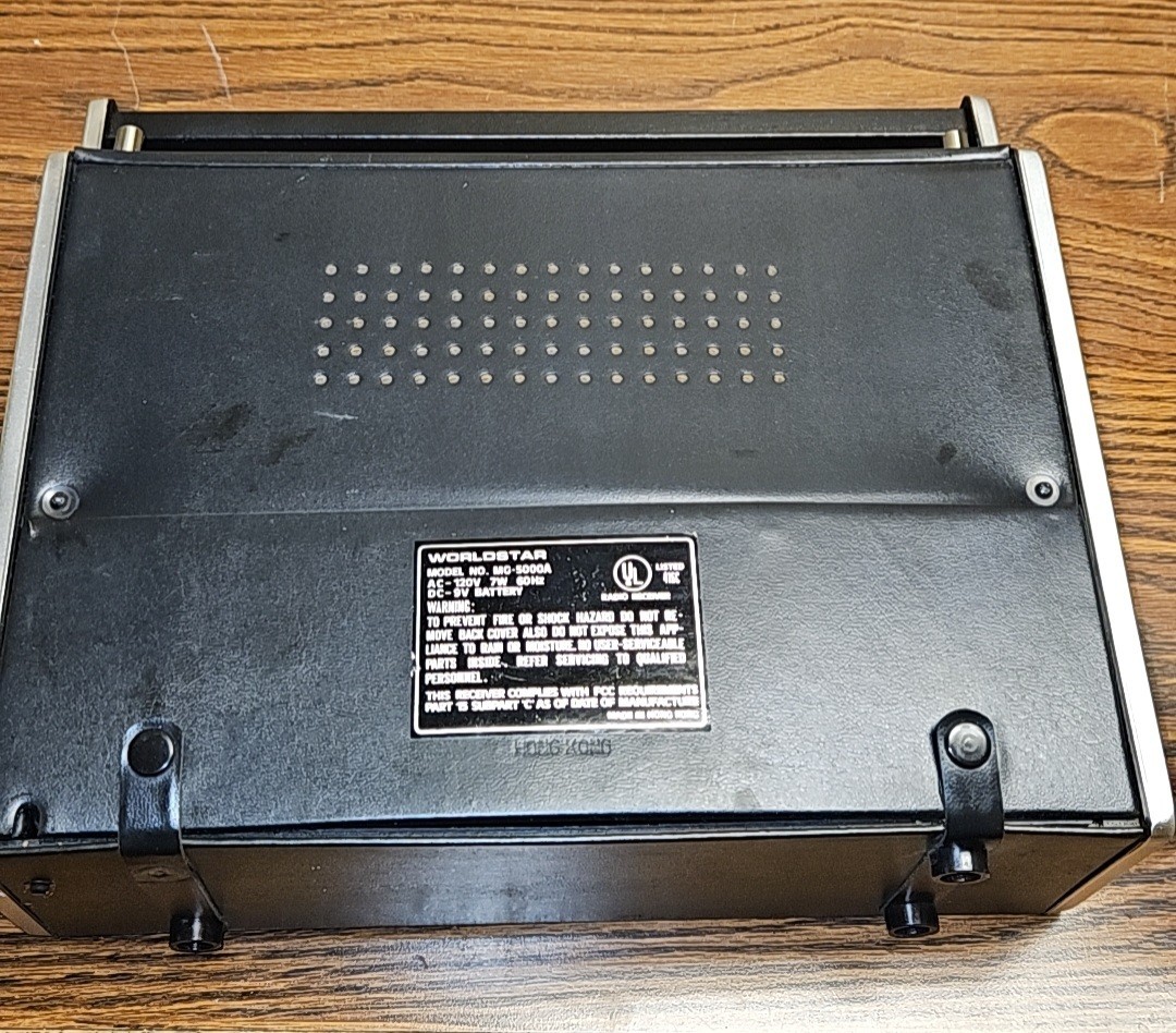 Vintage Worldstar Radio MG-5000A Solid State Multi-Band Receiver As Is Parts .