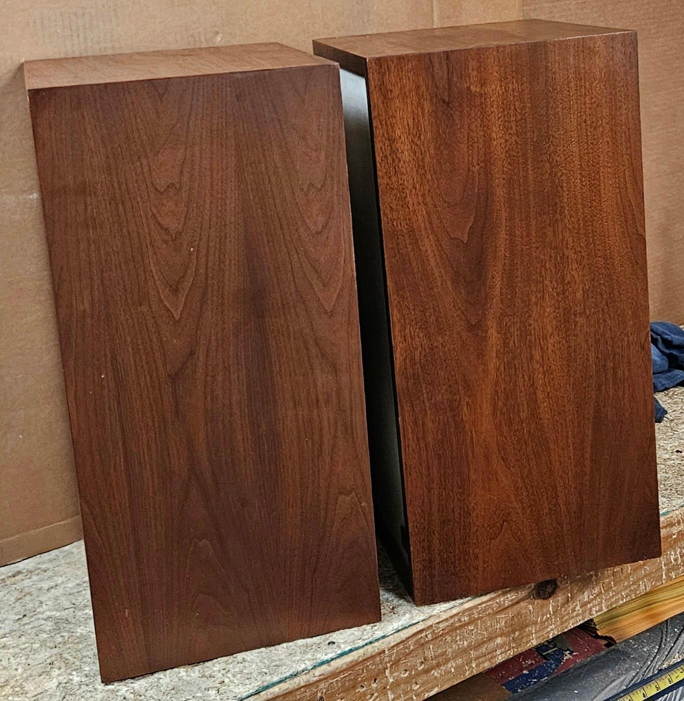 BEAUTIFUL ACOUSTIC RESEARCH AR5 AR-5 HOME AUDIO SPEAKERS !