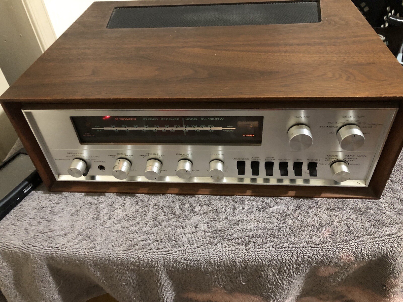 Pioneer SX-1000-TW Stereo Solid-State Receiver
