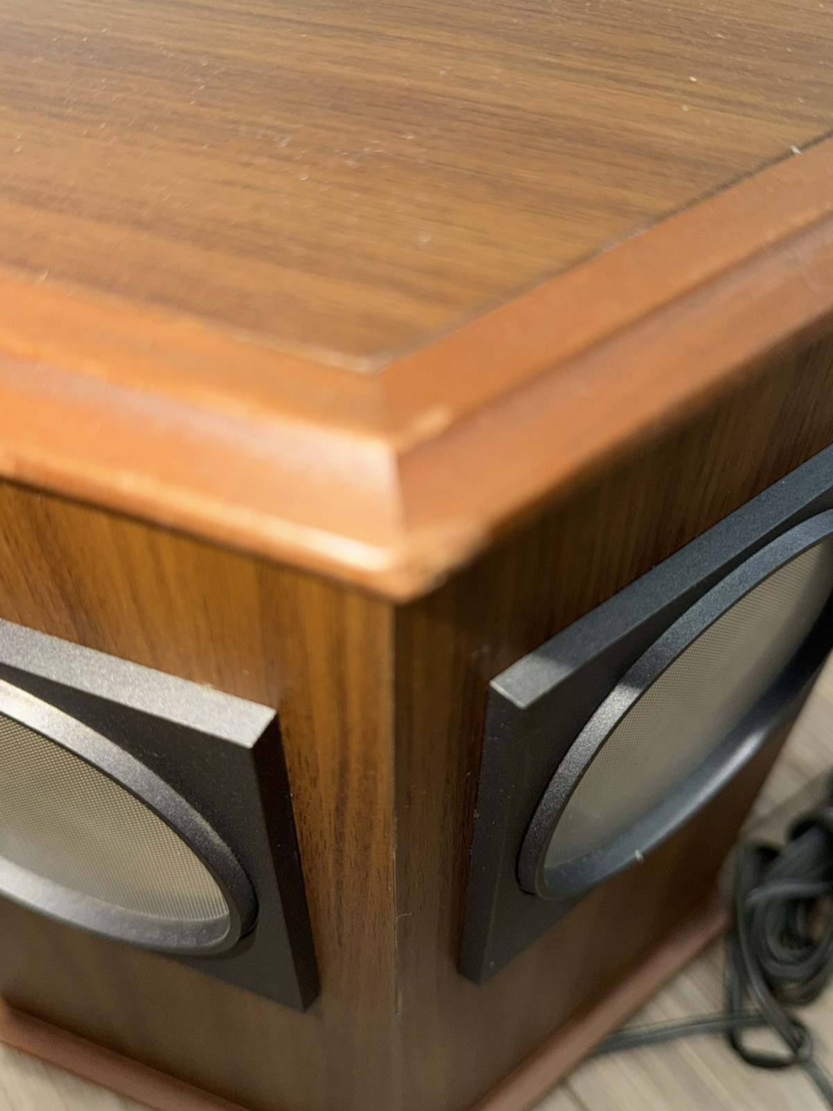 Akai Omnidirectional 6 Speaker System