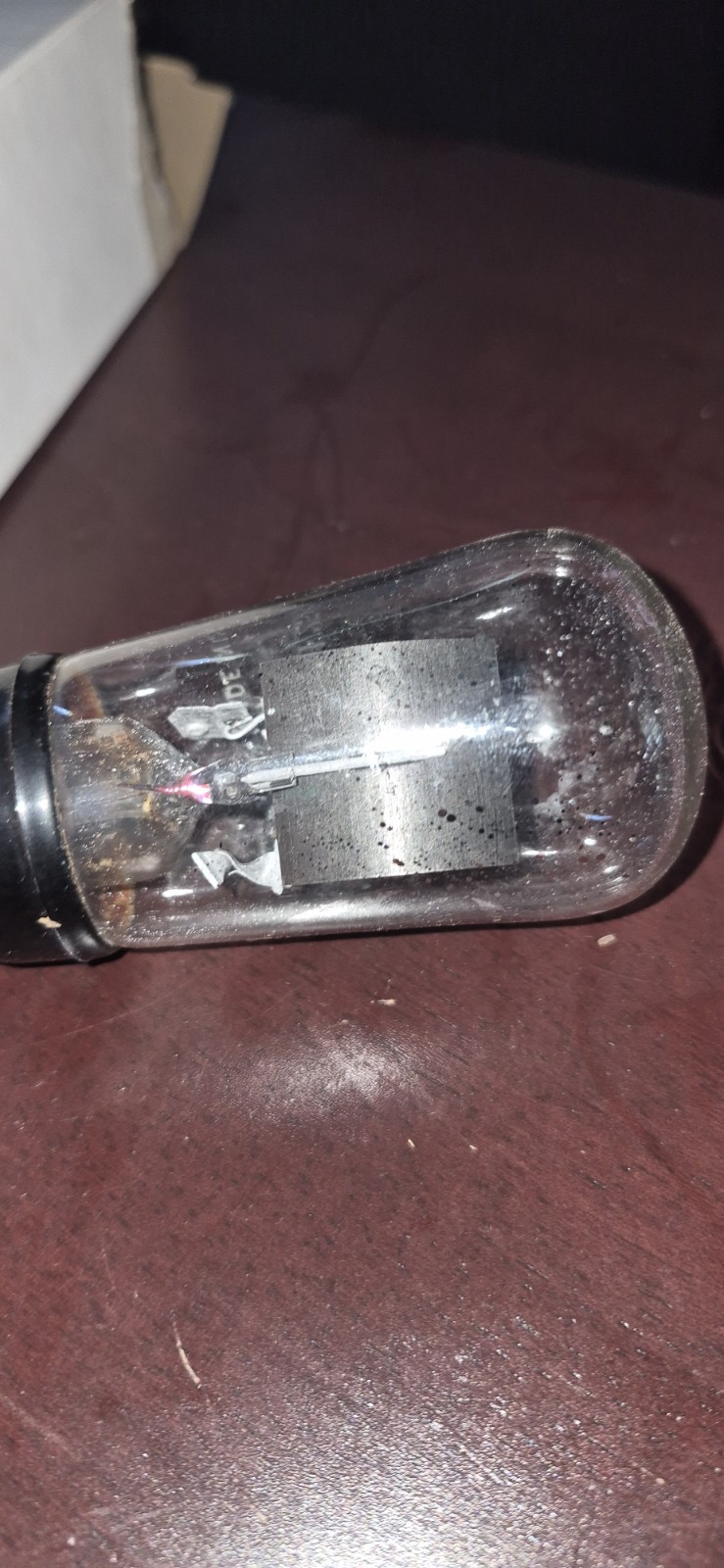 Vintage DCG1/250 Tube.