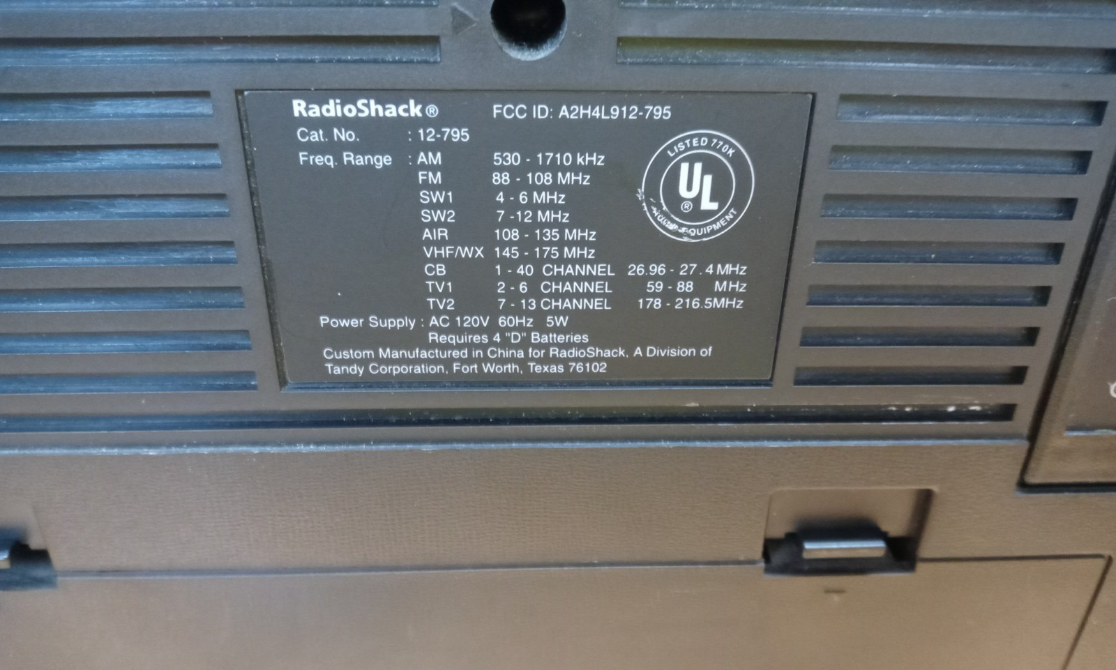 Radio Shack Multiband Receiver 12-795 Radio FM AM CB Short Wave Works Well
