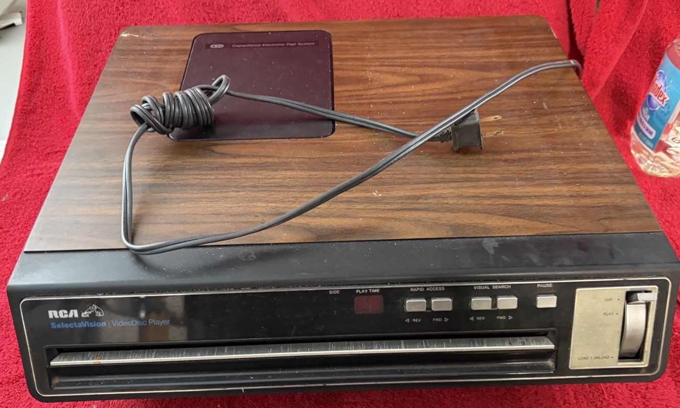 RCA SelectaVision SGT-250 Stereo VideoDisc Player Parts or Repair