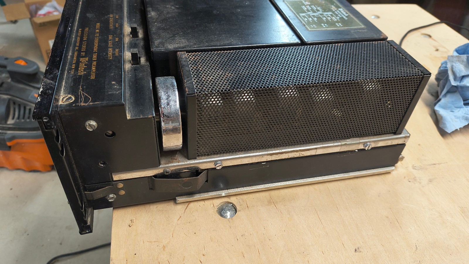 McIntosh MX 112 Tuner – Preamp
