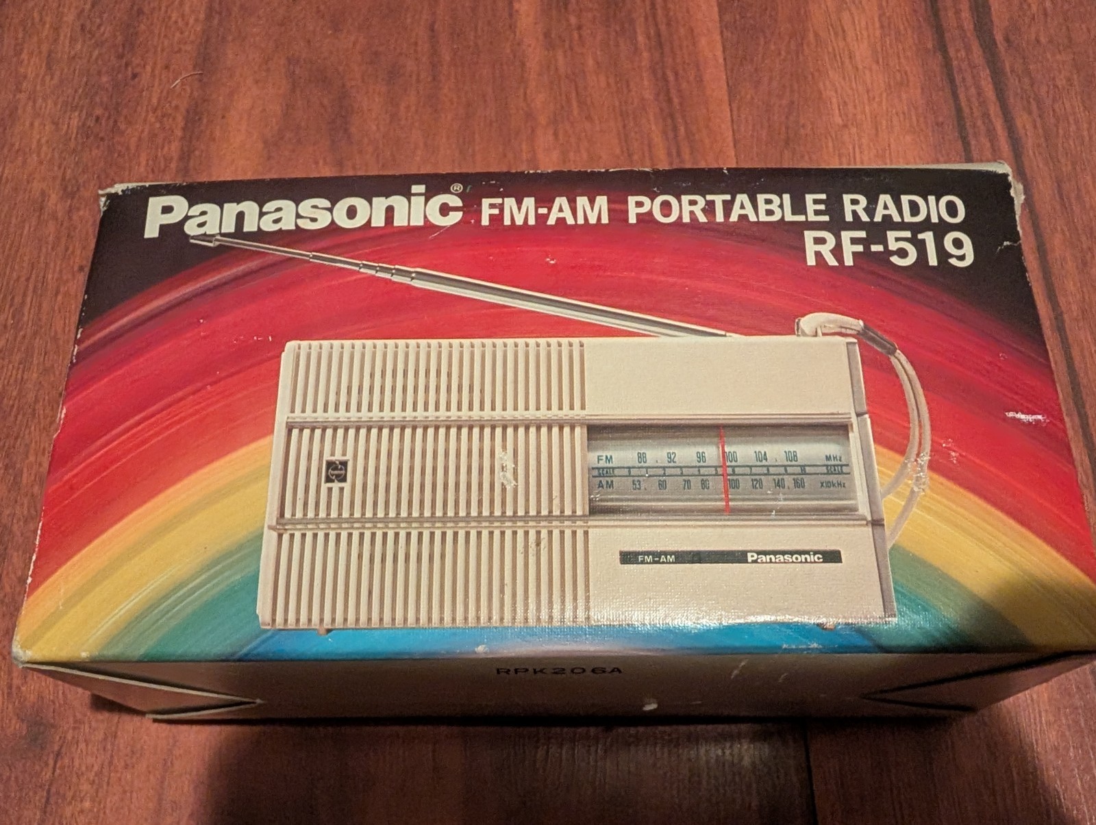 TESTED Vintage Panasonic RF-519 FM-AM Portable Radio w/Box