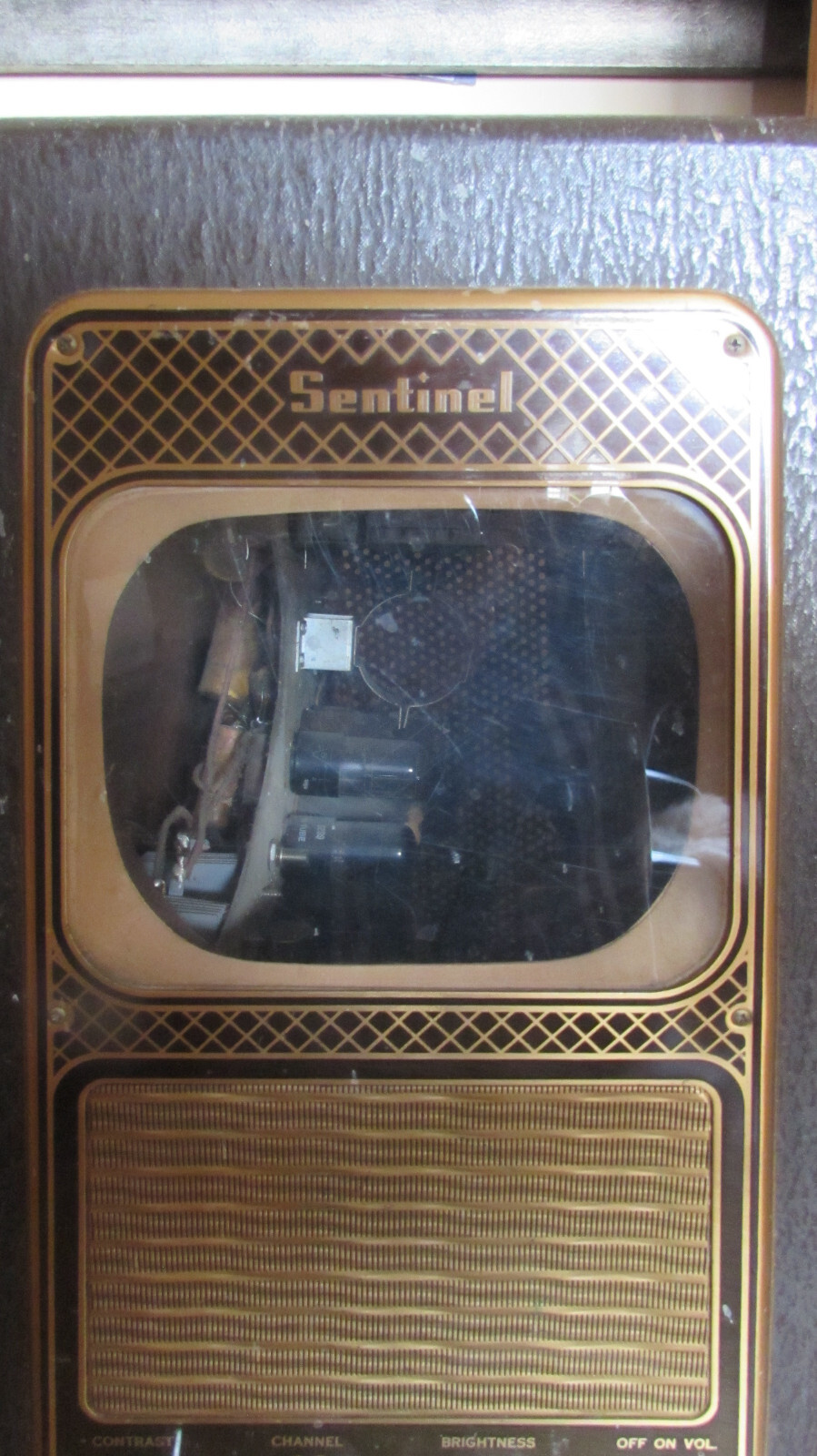 Vintage Sentinel Late 1940’s Early 1950’s 7″ Portable TV For Parts Or Repair