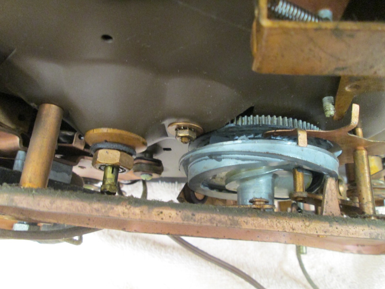 Webster Chicago Model 100-1 Record Changer Untested Both needles are intact.