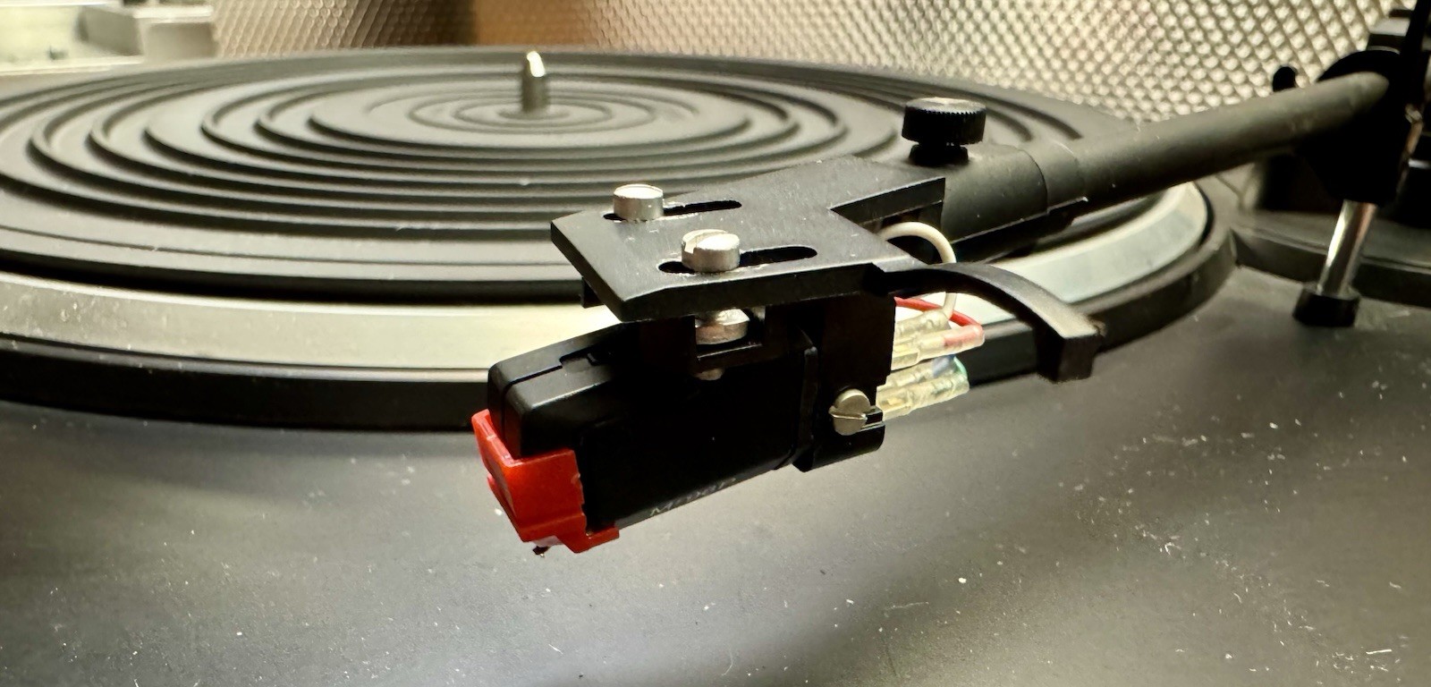 VINTAGE NIKKO NP-800 TURNTABLE WITH AUTO RETURN,QUARTZ LOCK,WORKS GREAT!!