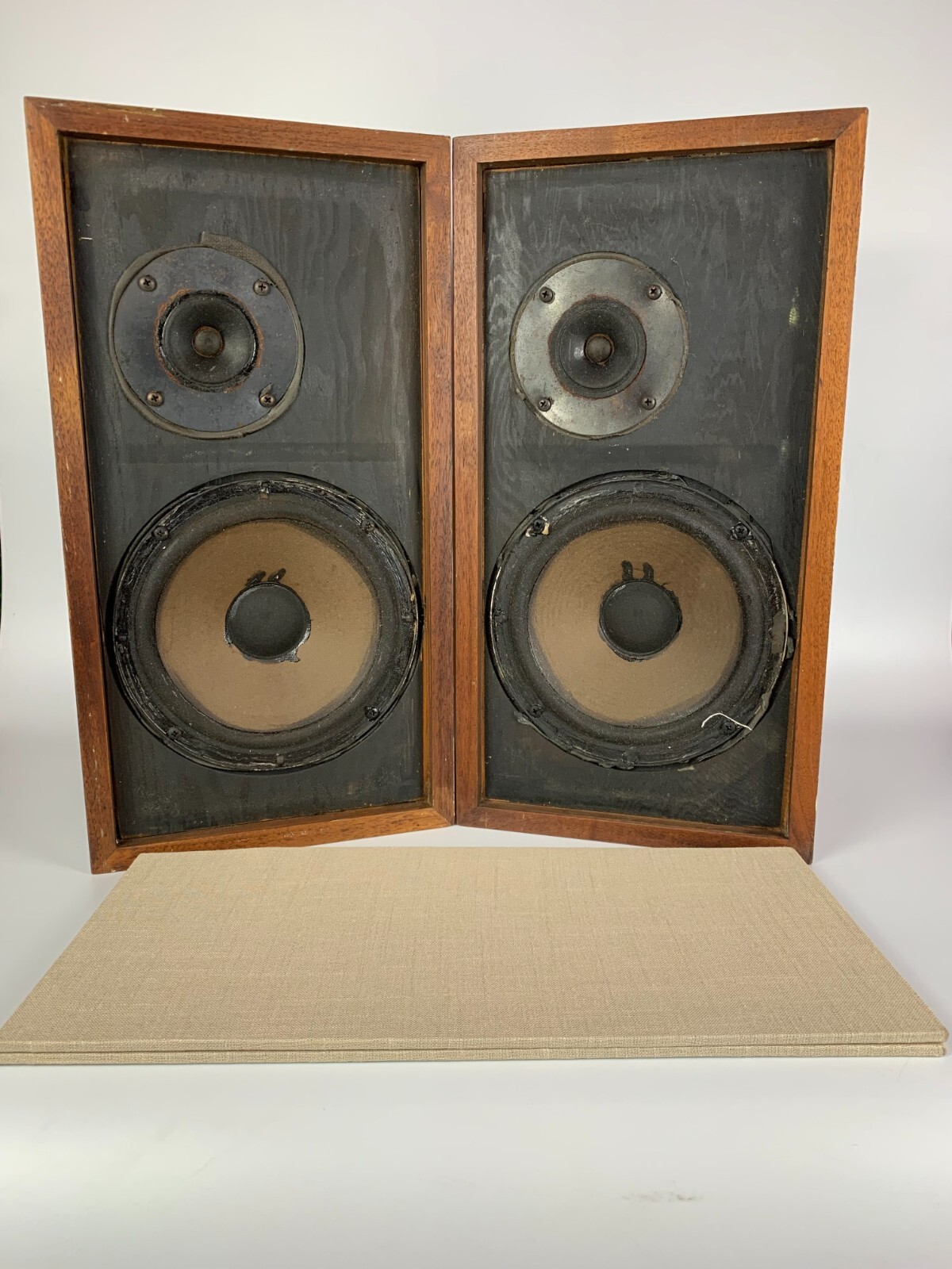 PAIR OF CLOTH GRILLs for ACOUSTIC RESEARCH AR4/4X -99% LIKE ORIGINAL-100% FITS
