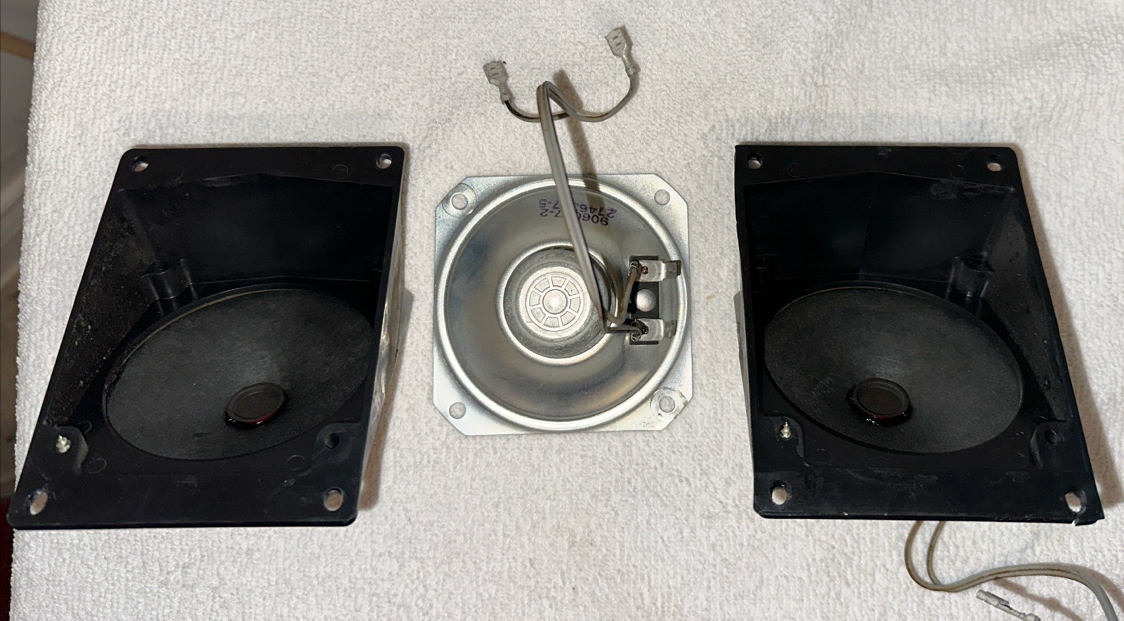 (3) VINTAGE RCA HiFi AM/FM Stereo 3 1/2″ Speakers ALNICO TWEETERS Early 1960’s