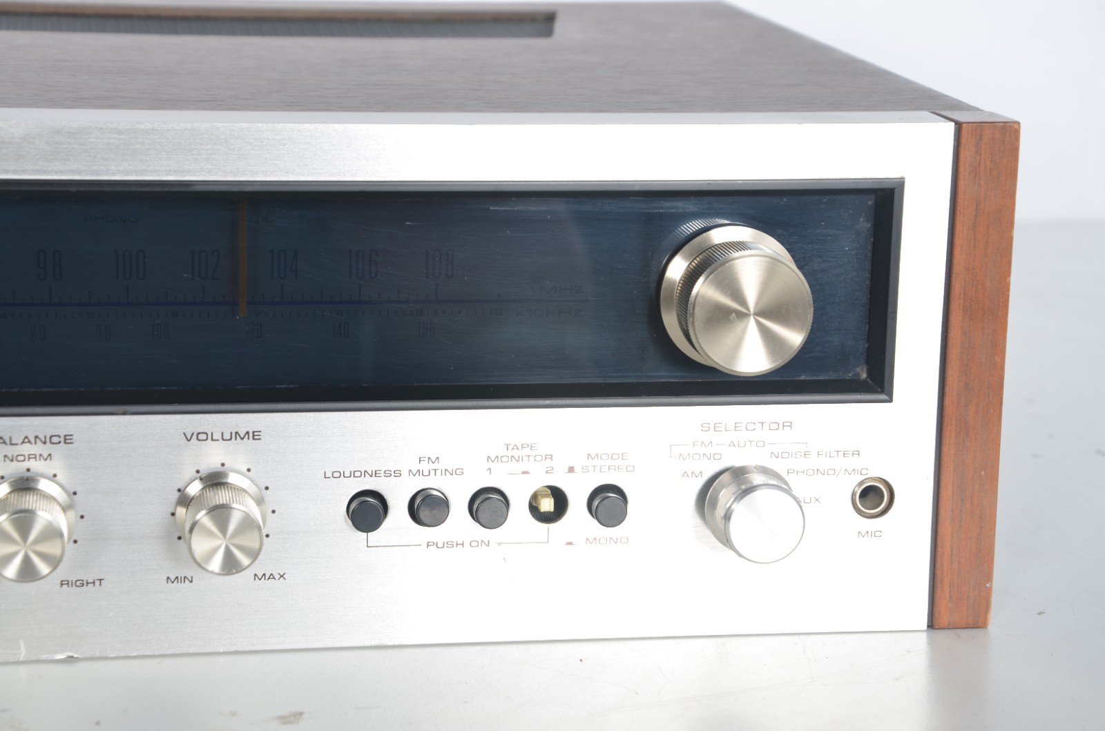 Vintage Pioneer SX-525 AM/FM Stereo Receiver Tested Working Well Wood Veneer