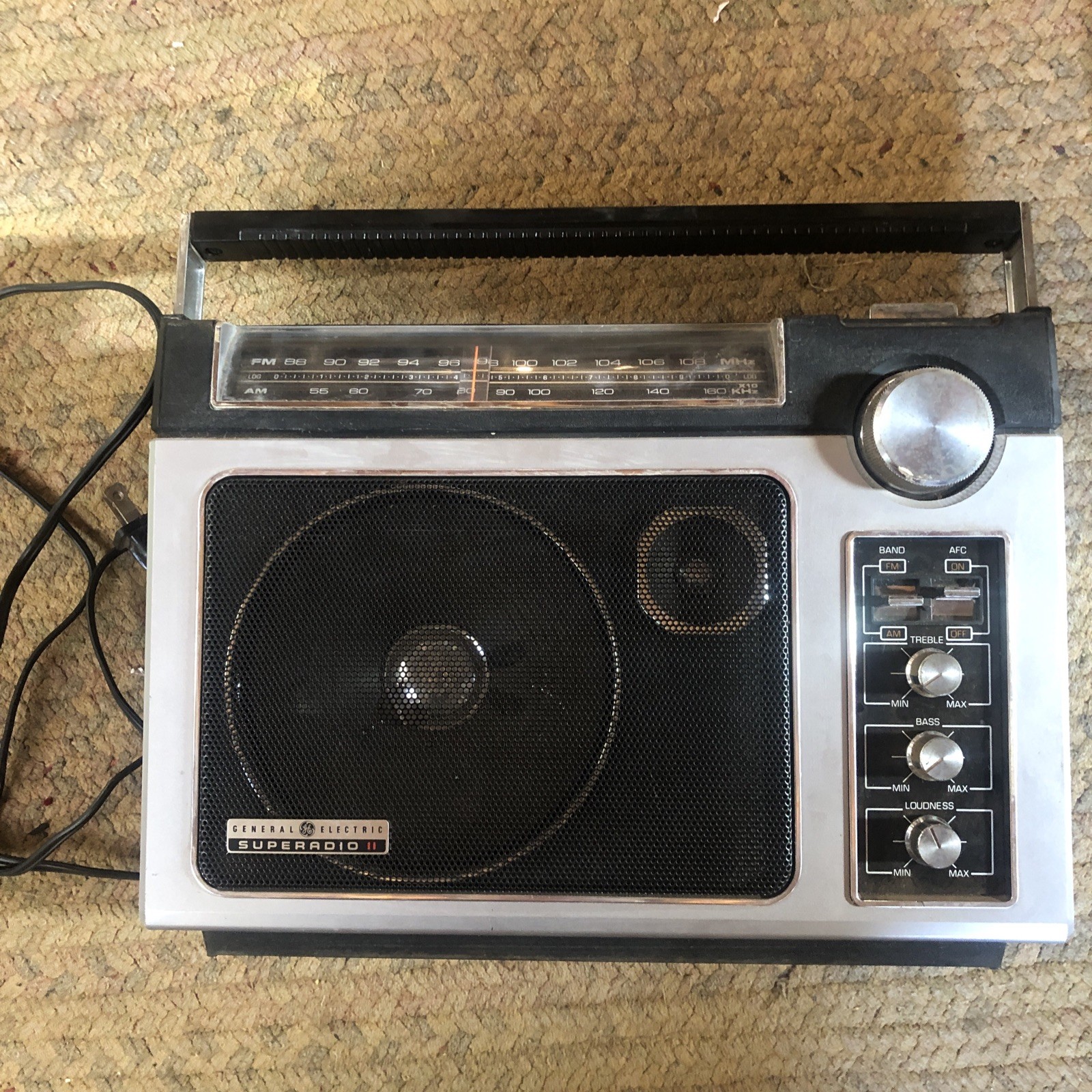 Vintage General Electric Superadio II Long Range