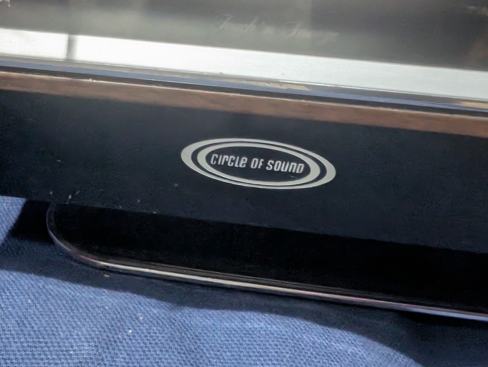 ZENITH C472W-3 Circle of Sound Flip Alarm Clock, AM/FM Radio, Video!