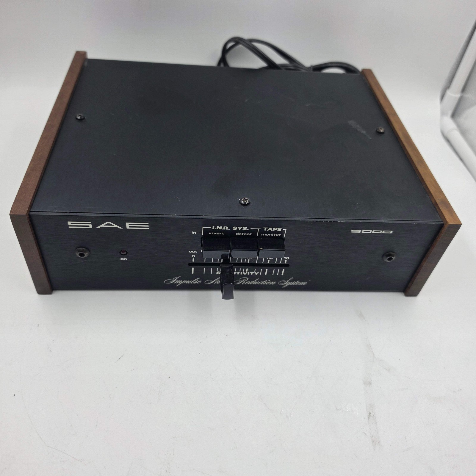 SAE 5000 Noise Reduction System 016984