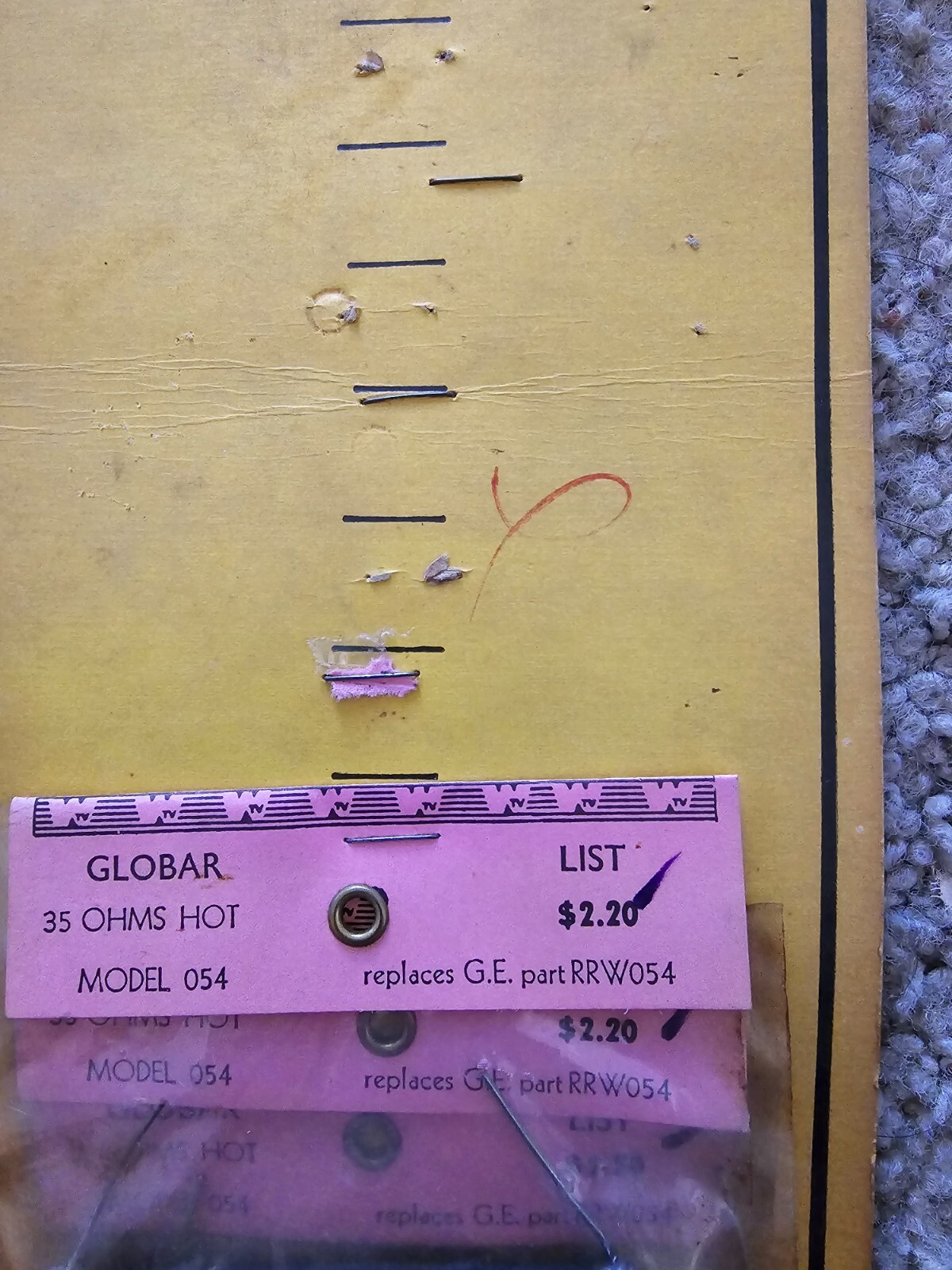 Globar Filament Resistor Model 054 – Lot of 6 NOS On Hanging Displays – 35 Ohms