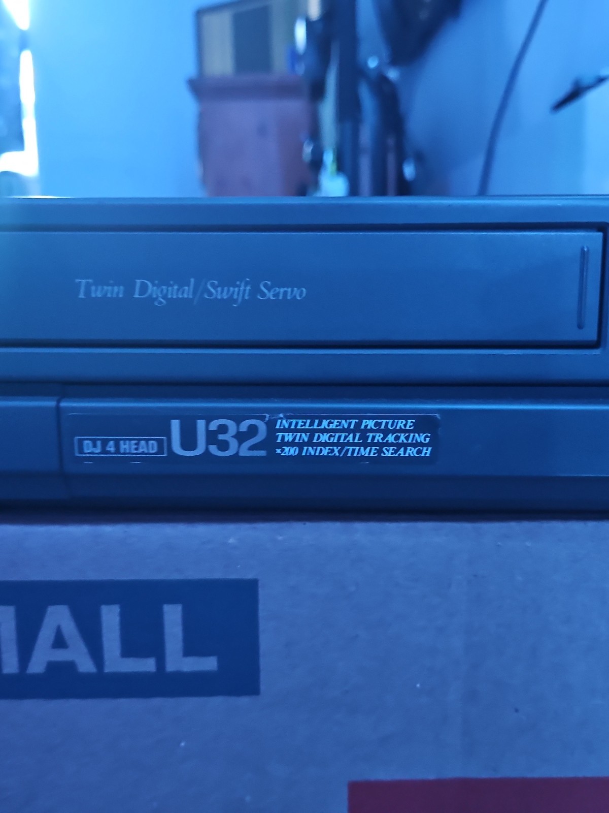 Mitsubishi Video Cassette Recorder HS-U32 (UNTESTED)
